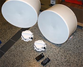 Bazar: Racom RAy 10 GHz, vč. antén 60 cm/ 90cm, 170 Mbps Full-Duplex, 1x Gb Ethernet