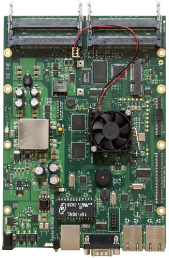 MikroTik RouterBoard RB800 256 MB RAM, 800 MHz, 4x miniPCI, 3x LAN, vč. L5